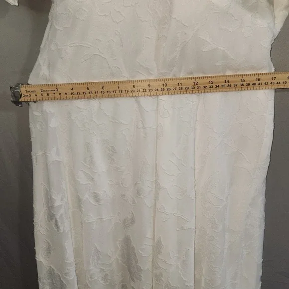 Adrianna Papell Dress Lacy Ivory Size 12 Lined Boho Embroidered Overlay Midi - Picture 15 of 16